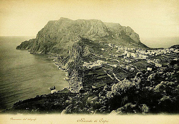 Italien - Album mit Fotos von Capri u. a. Um 1880.